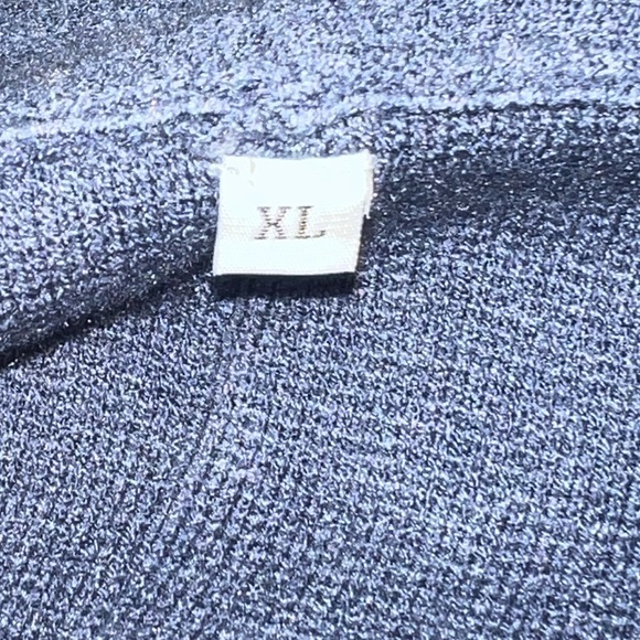 Blue cardigan Very soft, pockets,nice  color, great condition - Picture 5 of 6